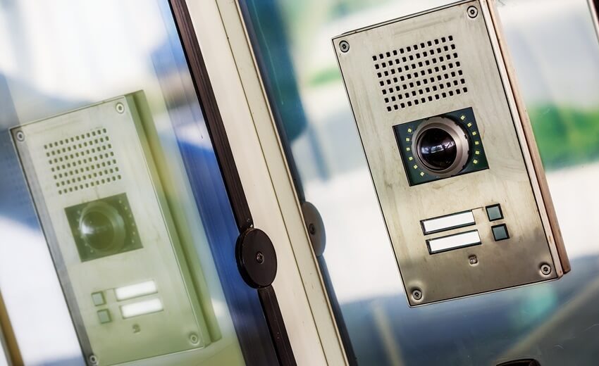 Selecting an intercom system for business: 4 factors to consider