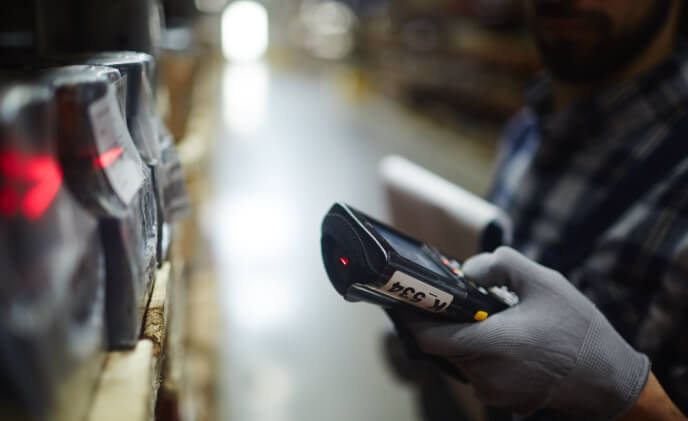 How RFID can improve real-time inventory management for retailers