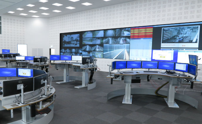 Norwegian traffic monitoring control room uses eyevis video wall