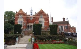 Historical UK School Selects Modern Network Video Solution