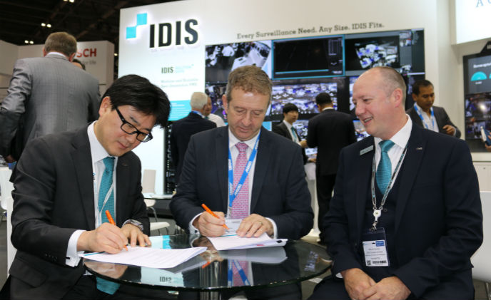 IDIS and Secom sign strategic partnership agreement
