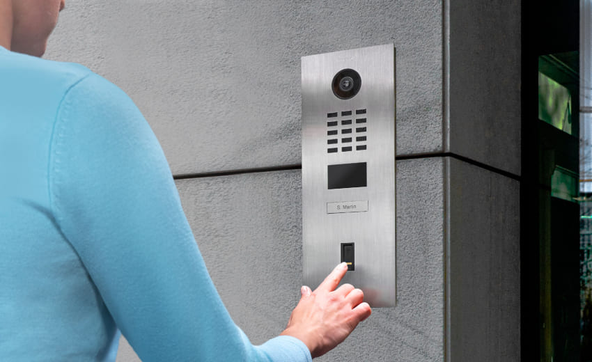 Access control via fingerprint with DoorBird and ekey (available worldwide)
