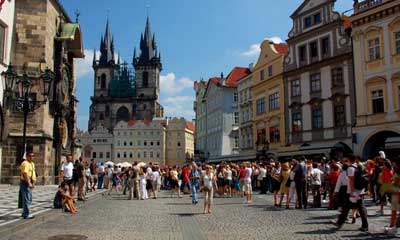 Geutebruck video surveillance safeguards city council in Prague