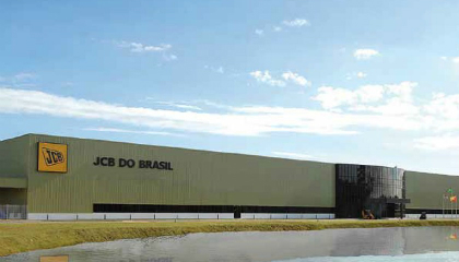 Construction equipment manufacturer in Brazil monitors 50-acre factory with HD eyes