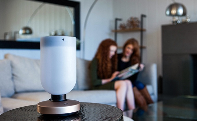 Momo smart lamp serves as smart hub and home security system