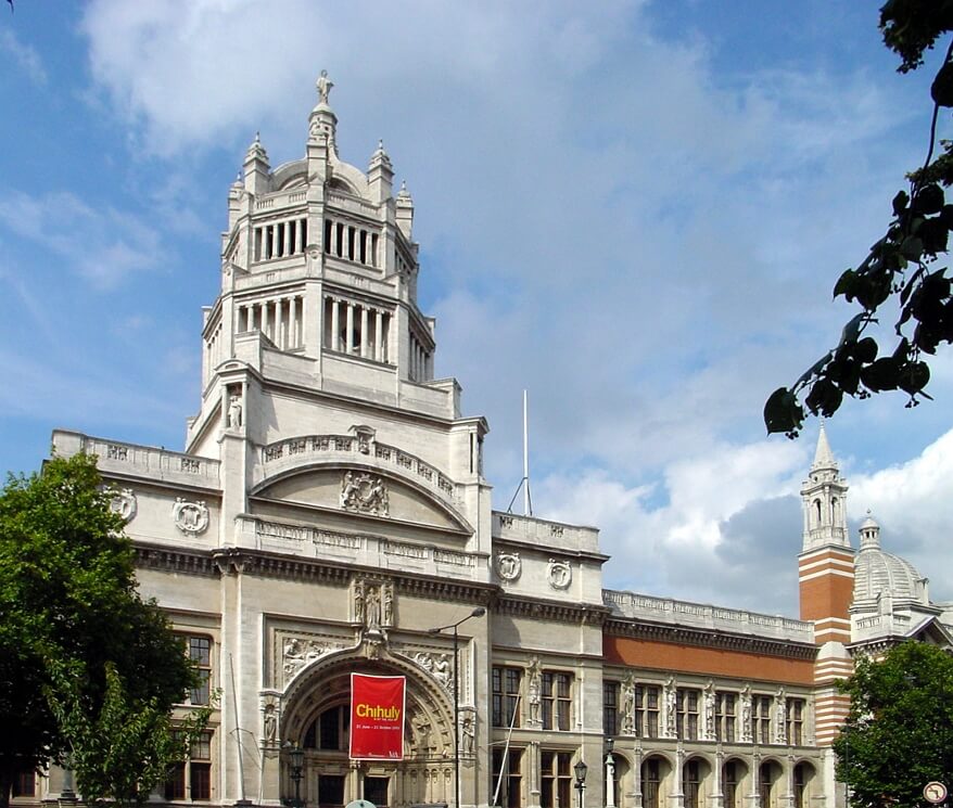 Canon network cameras protects Victoria and Albert Museum