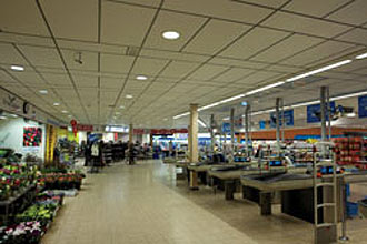 Axis Network Cameras Watch over Dutch Supermarkets