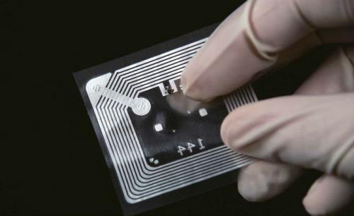 Choosing the right RFID technology for smarter cards and tags