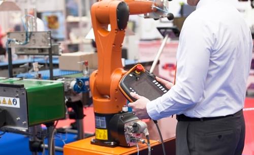 Industrial robot types and how they help you save costs 