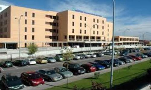 Midsized Spanish hospital entrusts security to IP-based system