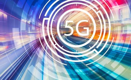 Application of wireless communication in train systems using 5G