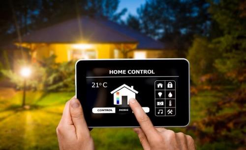 Insurance firms should provide their own smart home products