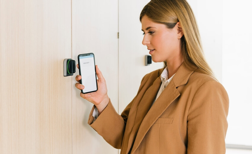 ASSA ABLOY launches Aperio KL100: a new wireless access solution for lockers and cabinets