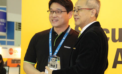 QNAP NVR VS-8148U-RP receives Secutech Excellence Award 2014