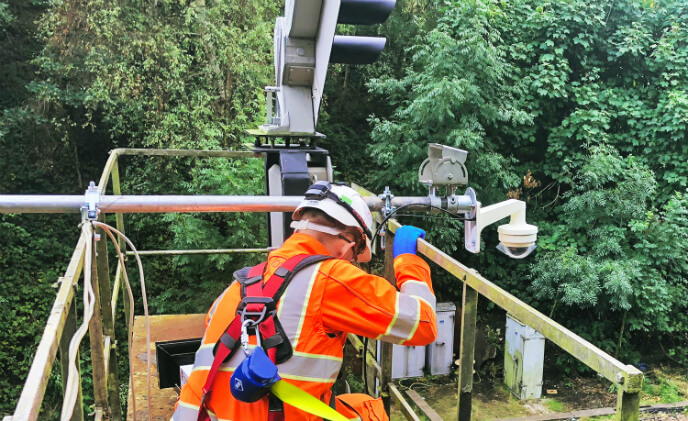 Wisenet cameras help keep rail improvements on track