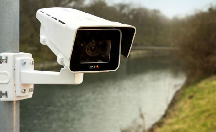 Surveillance cameras for stable video under any circumstances