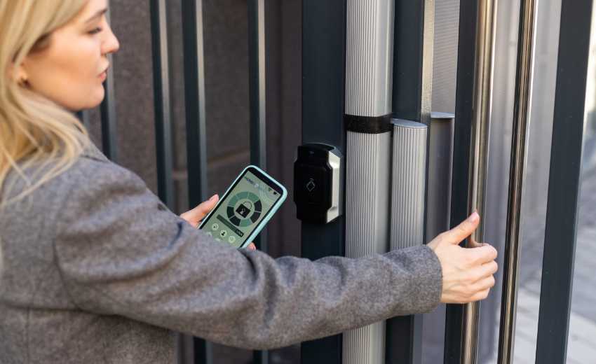 What does it take to build resilient access control systems for real-world disruptions