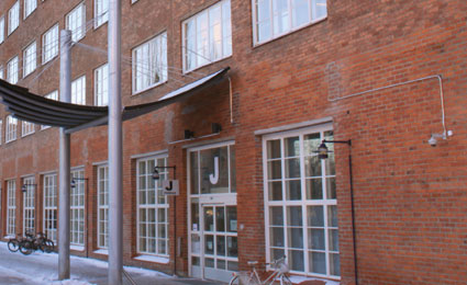 Avigilon secures health care department in Tampere, Finland