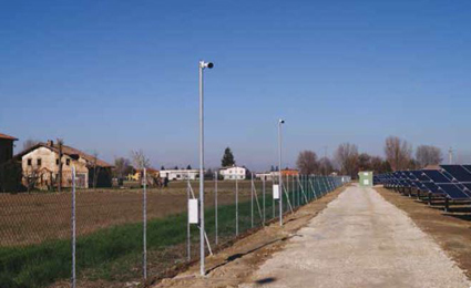 New solar plant in Italy adopts Axis thermal cameras for perimeter protection