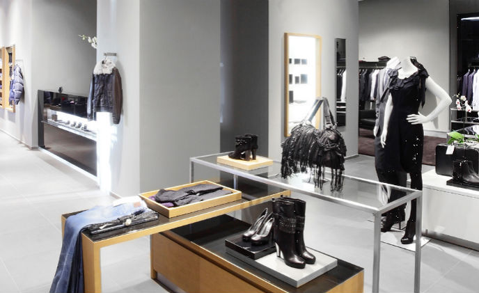 UK retailer updates logistics wardrobe with IDIS Smart UX surveillance