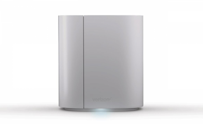 Verizon SmartHub serves as 4G LTE router and smart home control hub