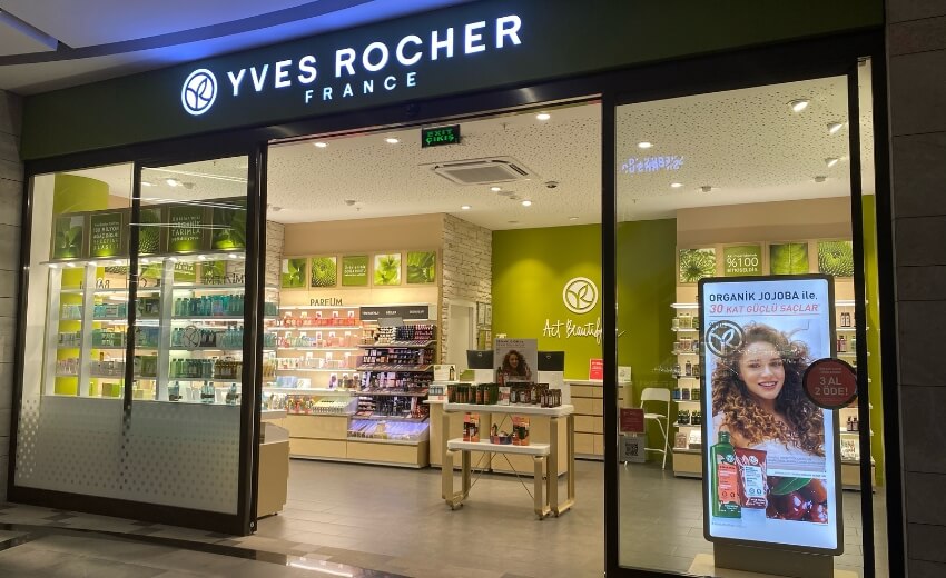 Yves Rocher expands store network with IDIS surveillance and AI retail box
