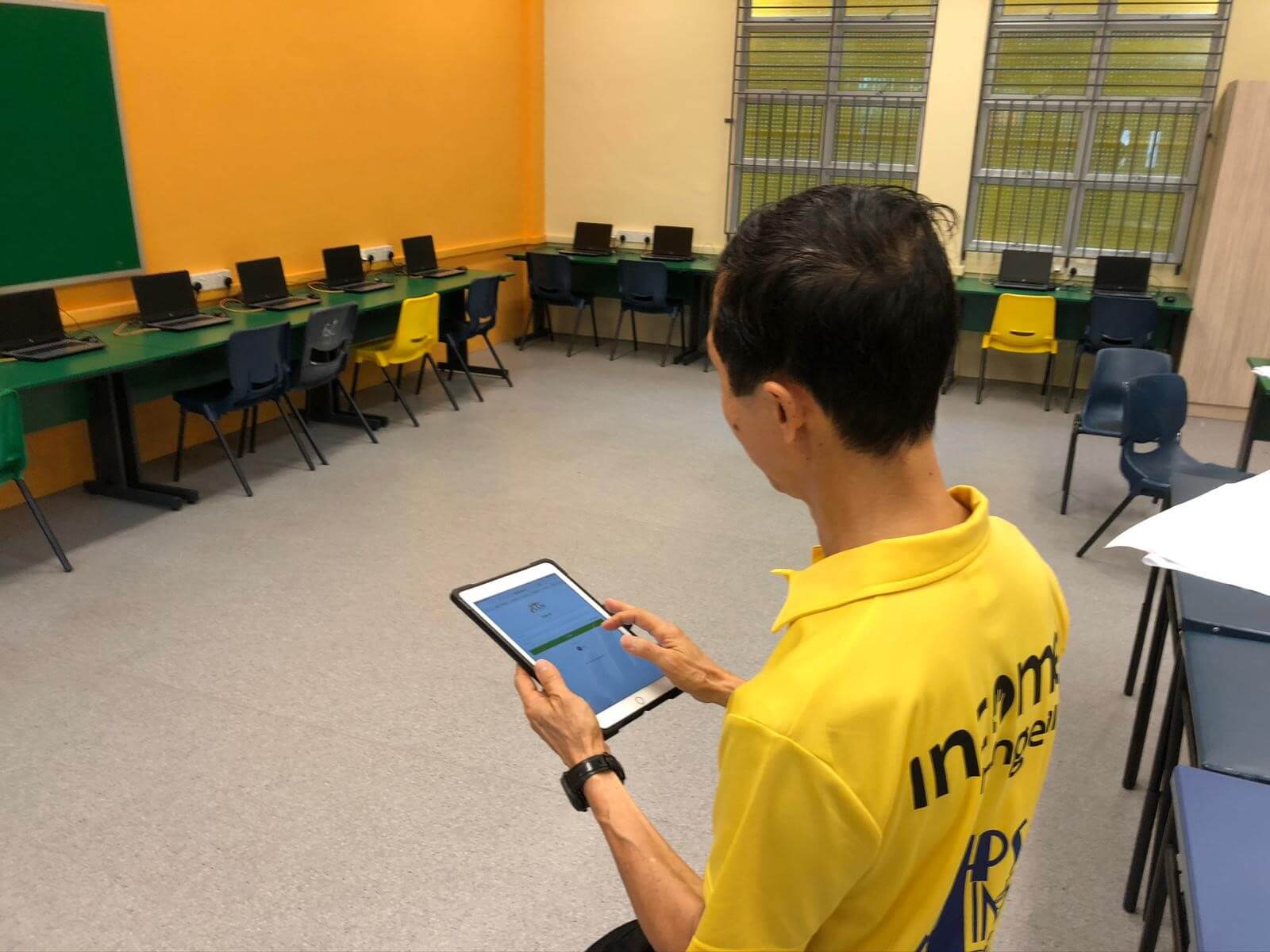 NewDVR company profile, case study: Singapore Smart School