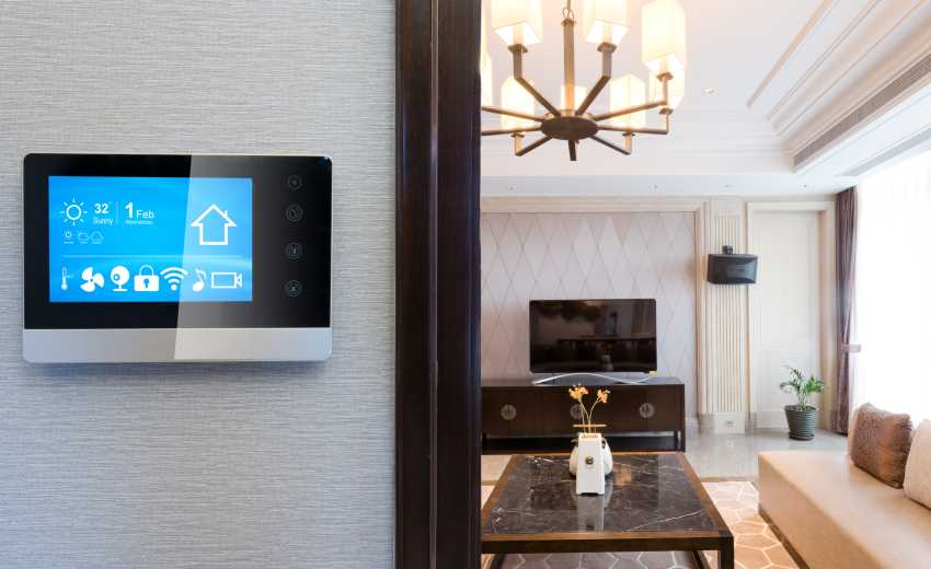 IoT revolutionizing hotel security: a look into the future