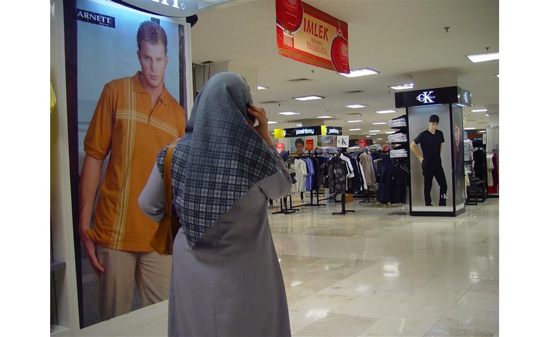 Indonesia Retail Sales Rise in March