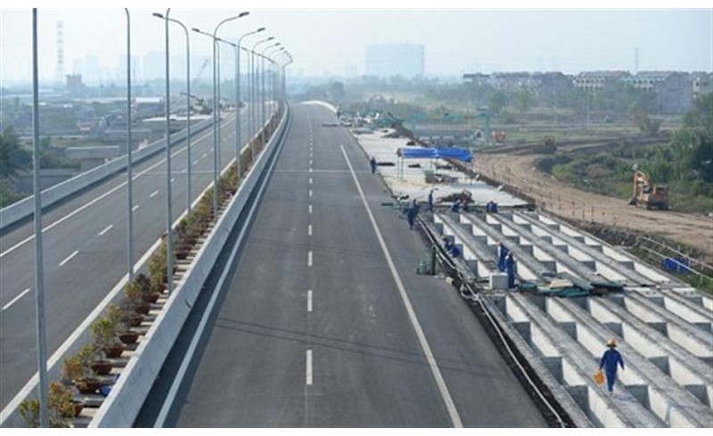 Vietnam: Expressway in Southern hub open to use