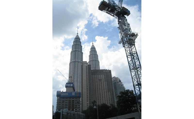 Frost & Sullivan: APAC building construction boom